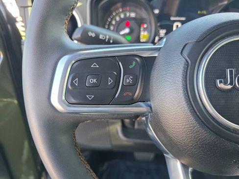 Used 2024 Jeep Wrangler High Altitude image 28