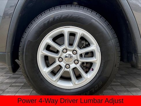 Used 2020 Jeep Grand Cherokee Laredo image 15