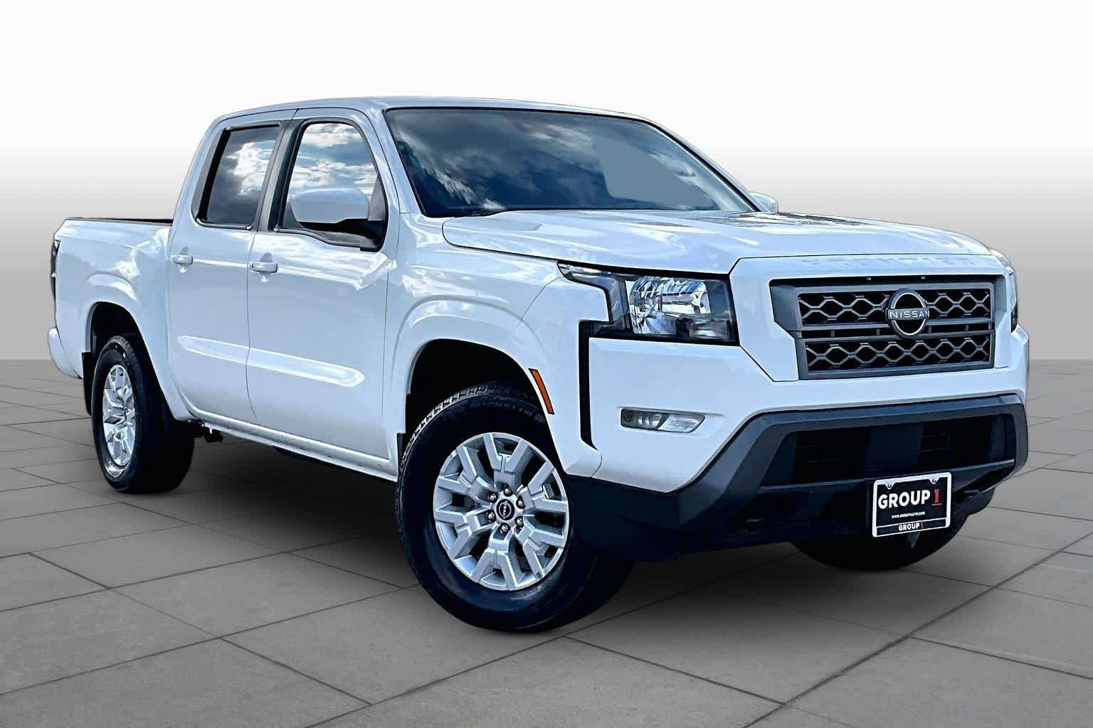 Used 2024 Nissan Frontier SV w/ SV Convenience Package AWD/4WD image 3