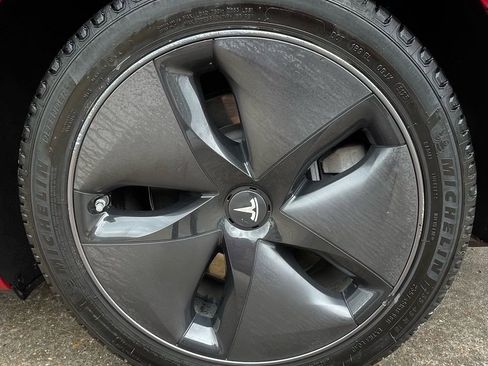 Used 2018 Tesla Model 3 Long Range AWD/4WD image 14
