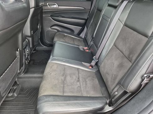 Used 2019 Jeep Grand Cherokee Altitude AWD/4WD image 26