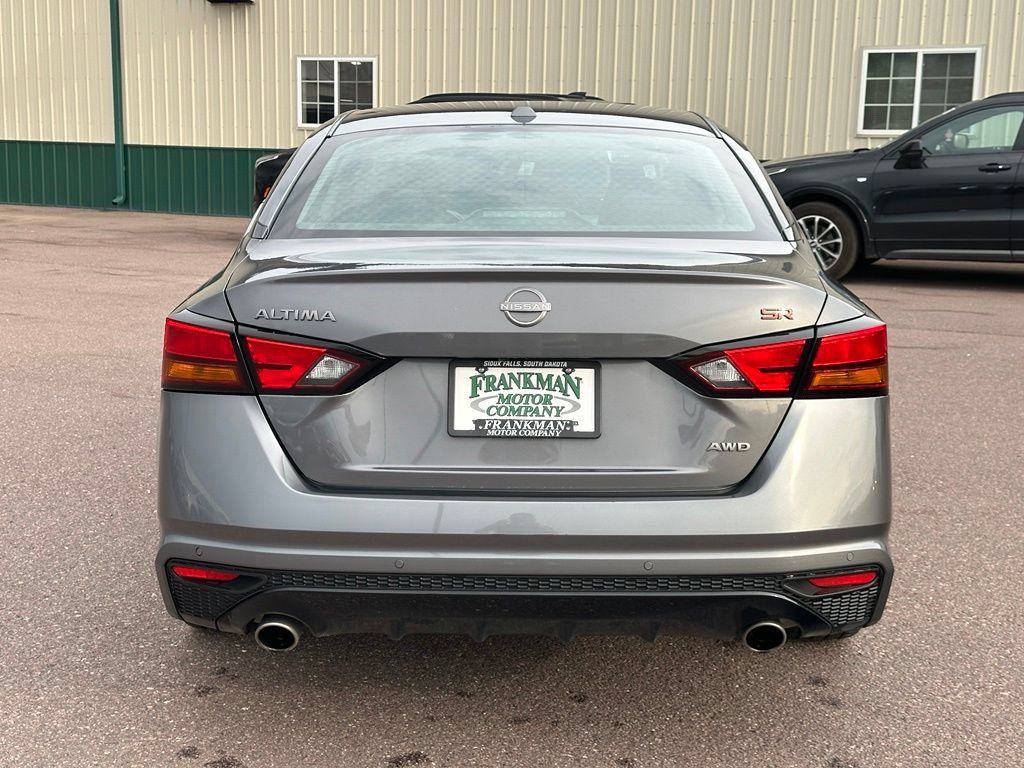 Used 2024 Nissan Altima 2.5 SR AWD/4WD image 37