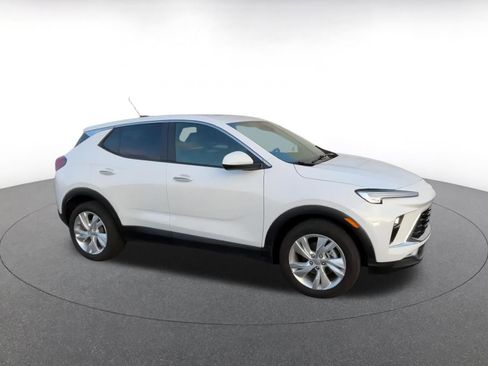 Used 2025 Buick Encore GX Preferred image 2