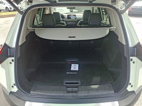 Used 2021 Nissan Rogue Platinum image 32