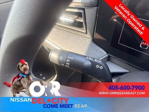 New 2025 Nissan Kicks SV w/ SV Premium Package AWD/4WD image 23