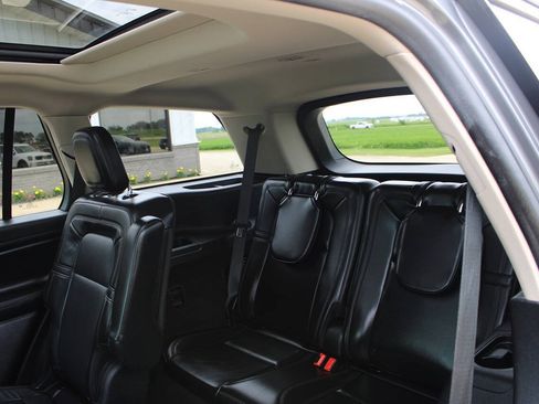 Used 2021 Lincoln Aviator Reserve w/ Elements Package Plus AWD/4WD image 9