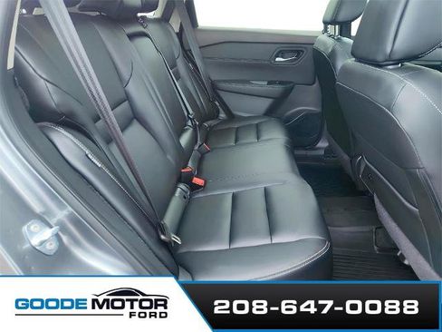 Used 2023 Nissan Rogue SL image 27