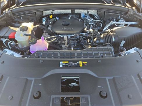 New 2026 Jeep Grand Cherokee Altitude AWD/4WD image 35