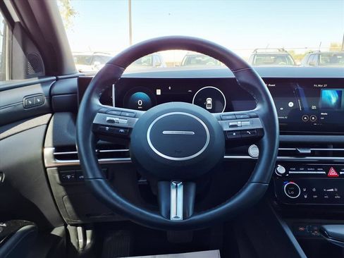 Certified 2025 Hyundai Santa Cruz Limited image 19