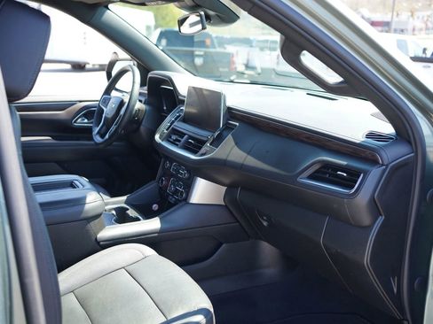 Used 2023 Chevrolet Tahoe LT RWD image 2