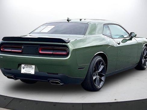 Certified 2022 Dodge Challenger R/T w/ Plus Package image 9