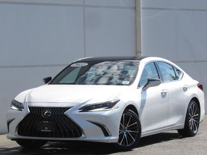 Used 2022 Lexus ES 350 w/ Luxury Package