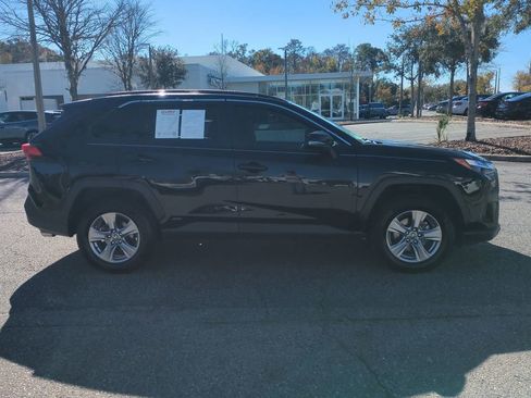 Certified 2022 Toyota RAV4 XLE image 4