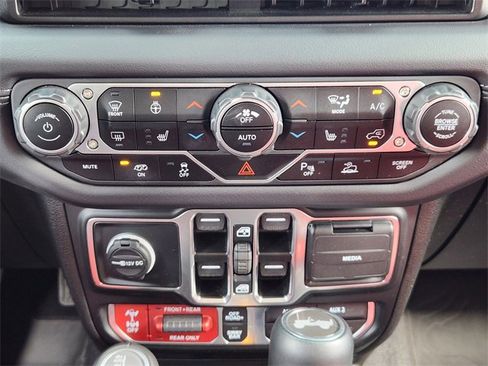 Used 2024 Jeep Wrangler Unlimited Rubicon 392 w/ Dual Top Group image 19