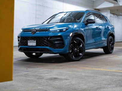 New 2026 Volkswagen Tiguan SE R-Line