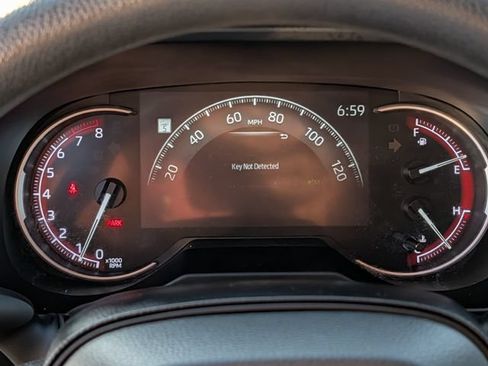 Used 2025 Toyota RAV4 XLE w/ Convenience Package FWD image 19
