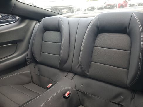 Used 2015 Ford Mustang Coupe image 15