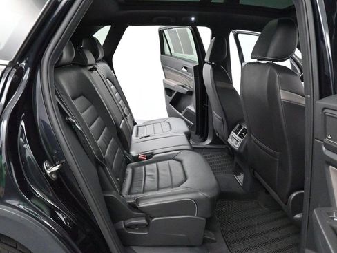 Used 2023 Volkswagen Atlas Cross Sport SEL Premium R-Line AWD/4WD image 37