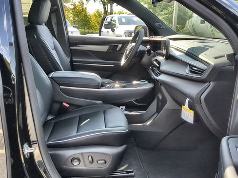 New 2026 Buick Enclave Preferred FWD image 28