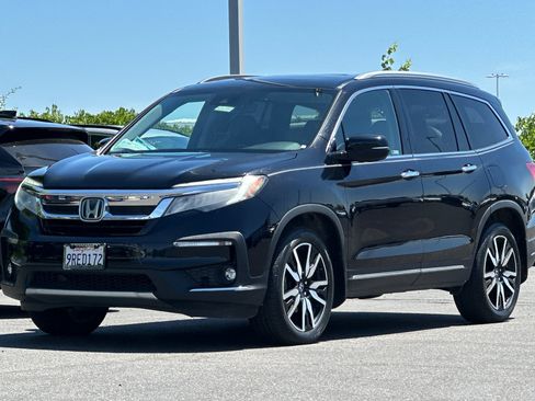 Used 2021 Honda Pilot Touring image 8