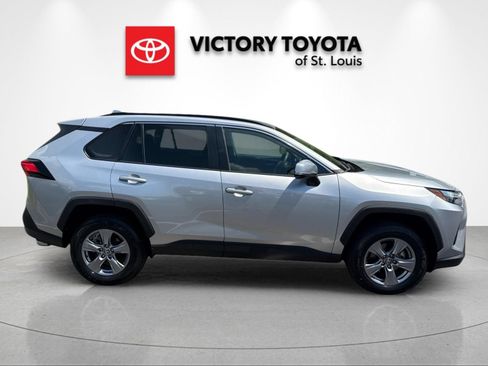 Used 2024 Toyota RAV4 XLE FWD image 2