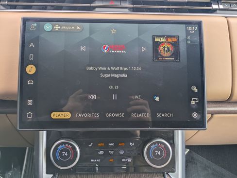 Certified 2023 Land Rover Range Rover SE image 12