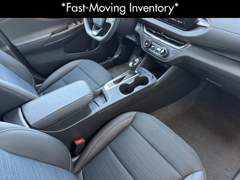 New 2026 Buick Envista Preferred image 16