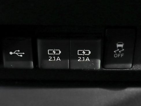 Used 2021 Toyota Tundra SR5 image 33