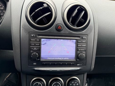 Used 2011 Nissan Rogue SV w/ Premium Pkg image 12