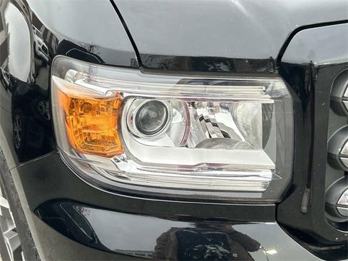 Used 2016 GMC Canyon SLE w/ All Terrain Package image 8