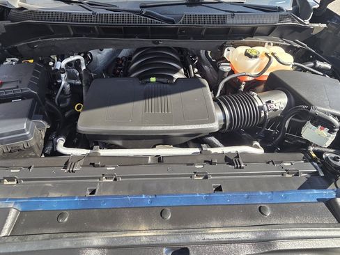 Used 2023 Chevrolet Silverado 1500 RST w/ Convenience Package II AWD/4WD image 16