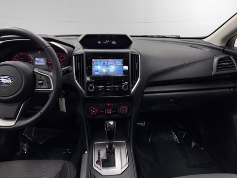 Used 2019 Subaru Crosstrek 2.0i Premium w/ Moonroof Package image 11