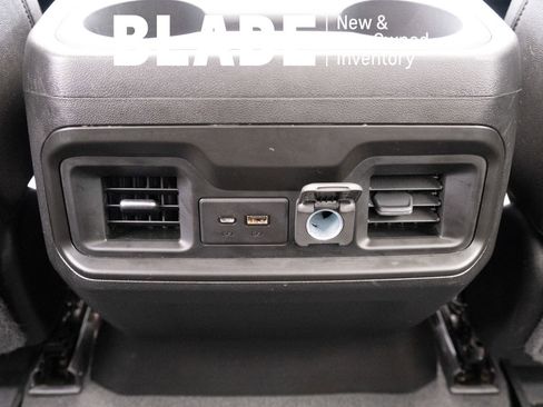 Used 2021 Chevrolet Silverado 1500 LT Trail Boss w/ LT Trail Boss Premium Package image 17