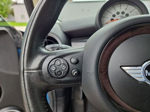Used 2014 MINI Cooper Clubman FWD image 16