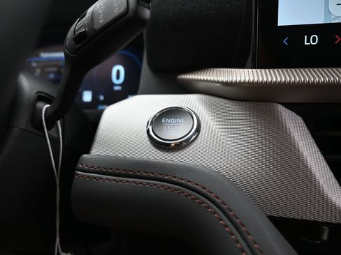 New 2025 Ford Explorer Active image 16