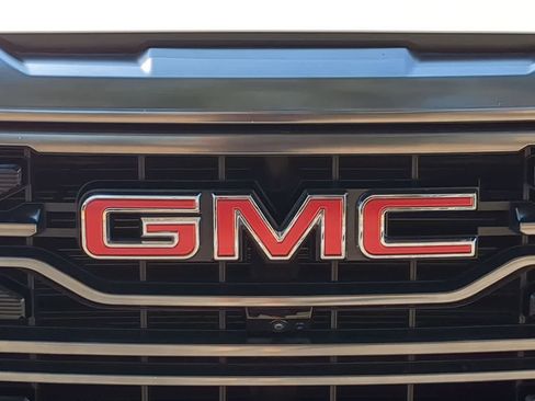 Used 2024 GMC Sierra 1500 AT4 w/ Technology Package image 12