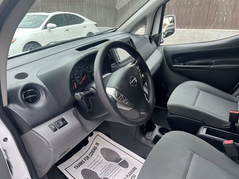 Used 2020 Nissan NV200 SV image 5