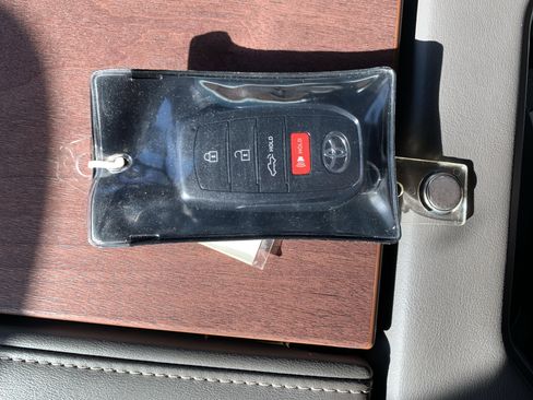 Used 2024 Toyota Tundra 1794 Edition image 36