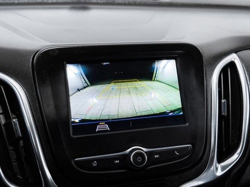 Used 2020 Chevrolet Equinox LT image 21