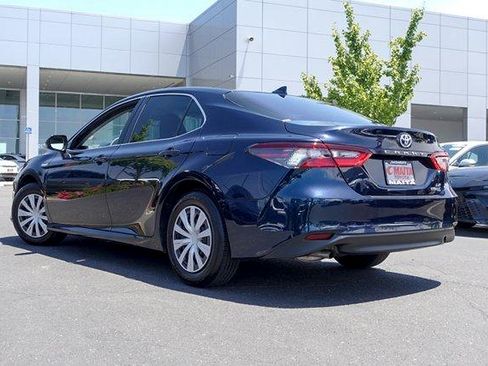 Used 2021 Toyota Camry LE FWD image 8