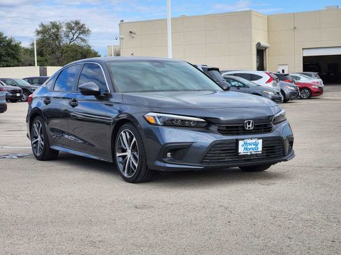 Certified 2023 Honda Civic Touring image 3