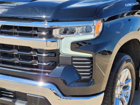 Used 2024 Chevrolet Silverado 1500 LT w/ Protection Package RWD image 16