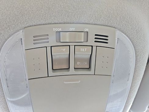 Used 2009 Toyota Corolla LE image 25