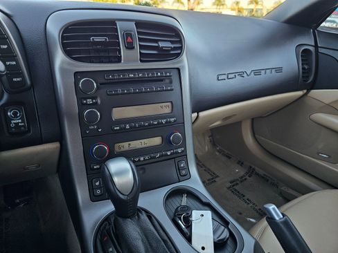 Used 2007 Chevrolet Corvette Convertible w/ Preferred Equipment Group image 25