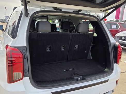 Used 2022 Hyundai Palisade Limited image 19