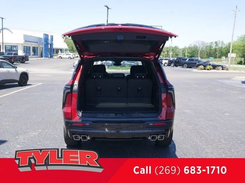 New 2026 Chevrolet Traverse High Country w/ LPO, Floor Liner Package AWD/4WD image 16