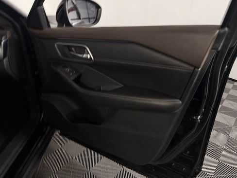Used 2023 Nissan Rogue Platinum w/ Platinum Premium Package FWD image 34