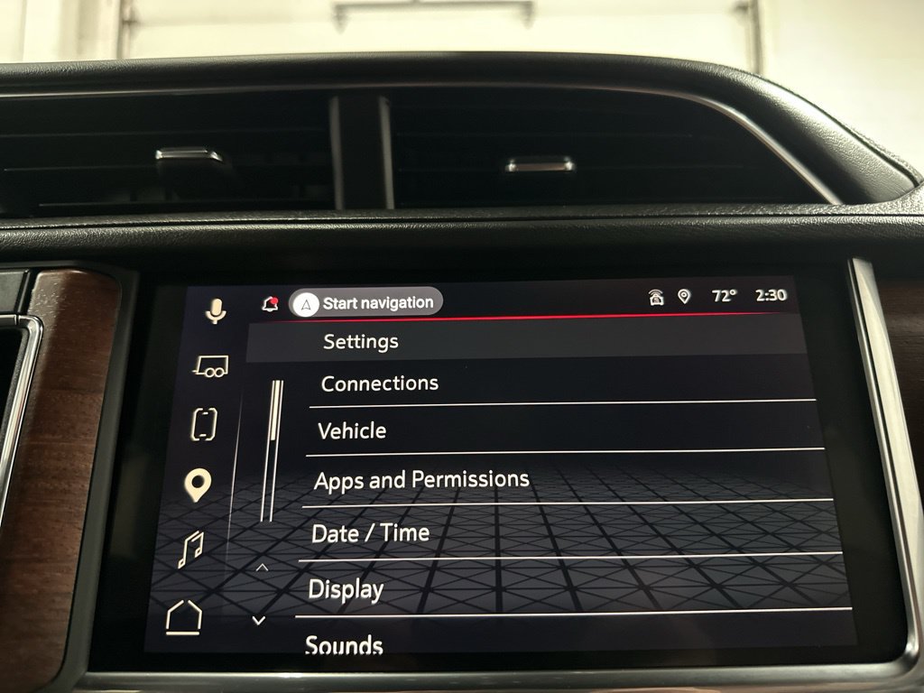 Used 2024 GMC Yukon Denali Ultimate AWD/4WD image 35