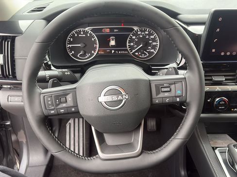 New 2026 Nissan Pathfinder SV image 22