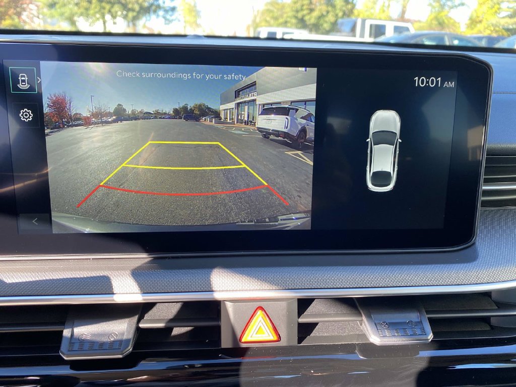 New 2027 Kia K5 LXS FWD image 9